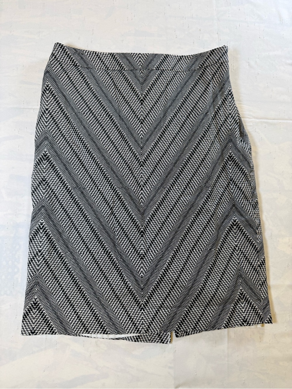 The Limited Black & White Chevron-Style Pencil Skirt